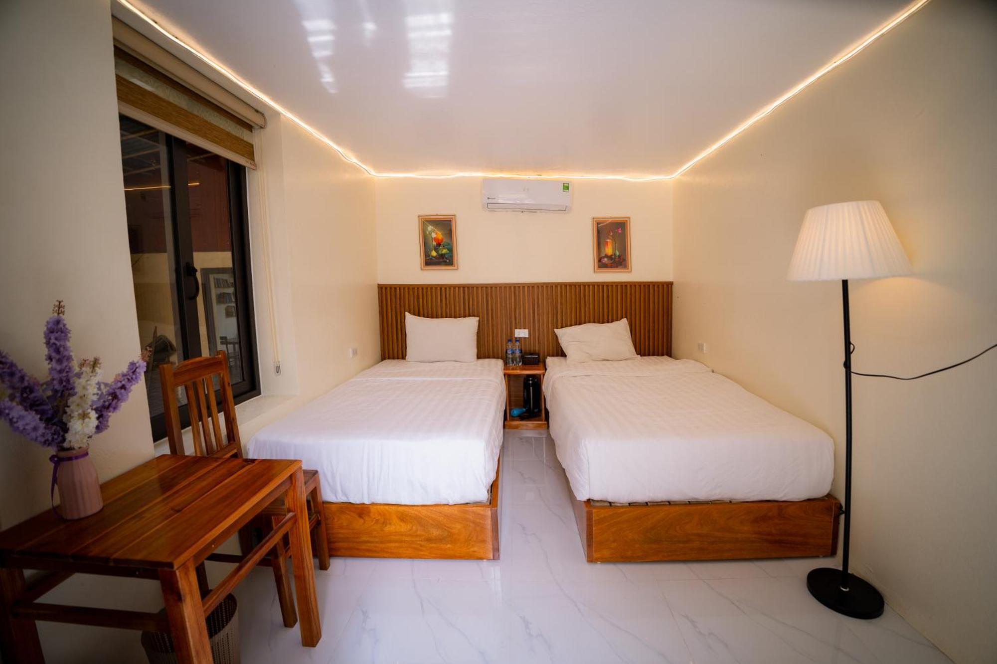 Double or Twin Room with Pool View